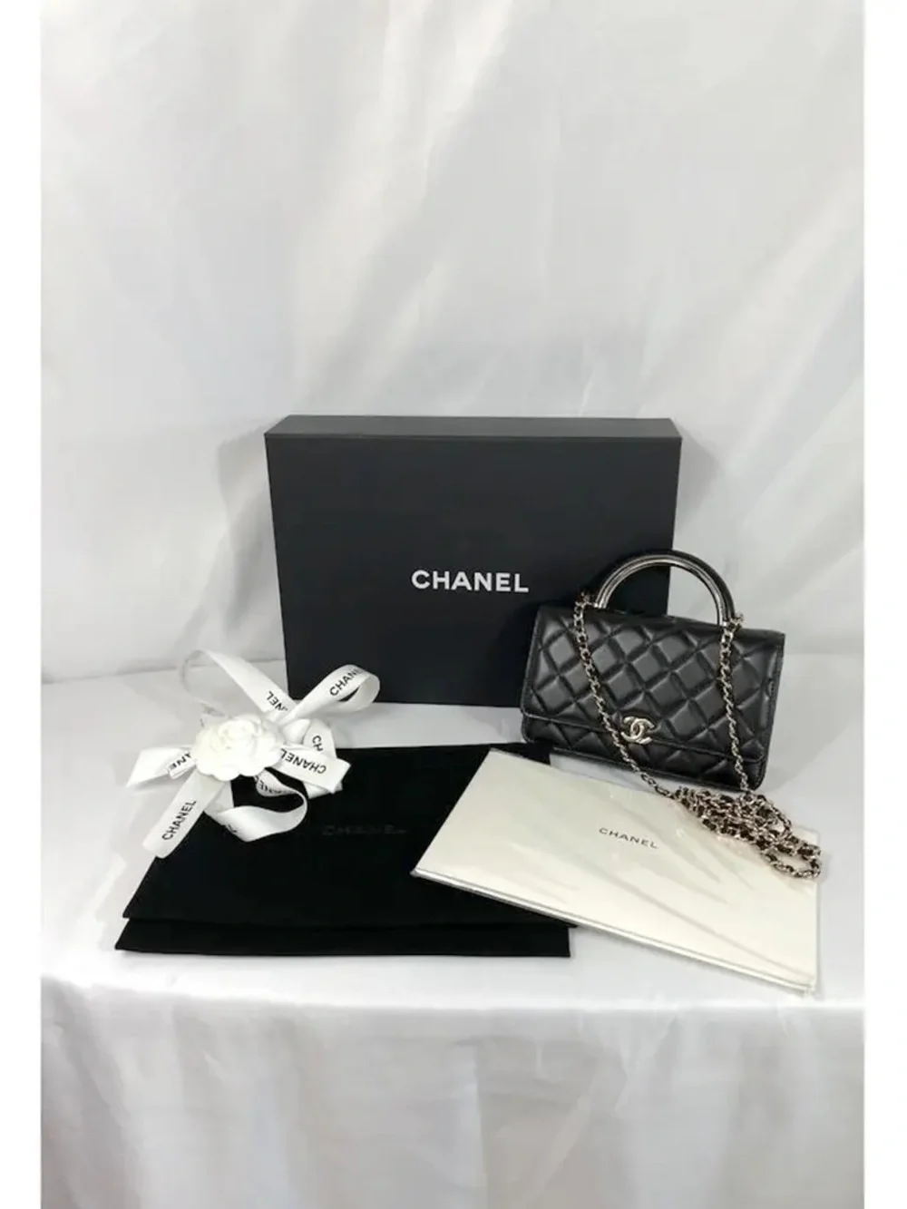 ***NEW - CHANEL Lambskin Quilted Top Handle Wallet On Chain - WOC